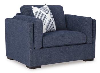 Ashley Furniture Evansley oversized chair with plush fabric and wide armrests, perfect for a cozy living room seating area.