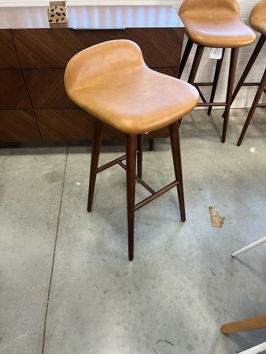 ARTICLE - Sede Leather Stools (Bar Height)