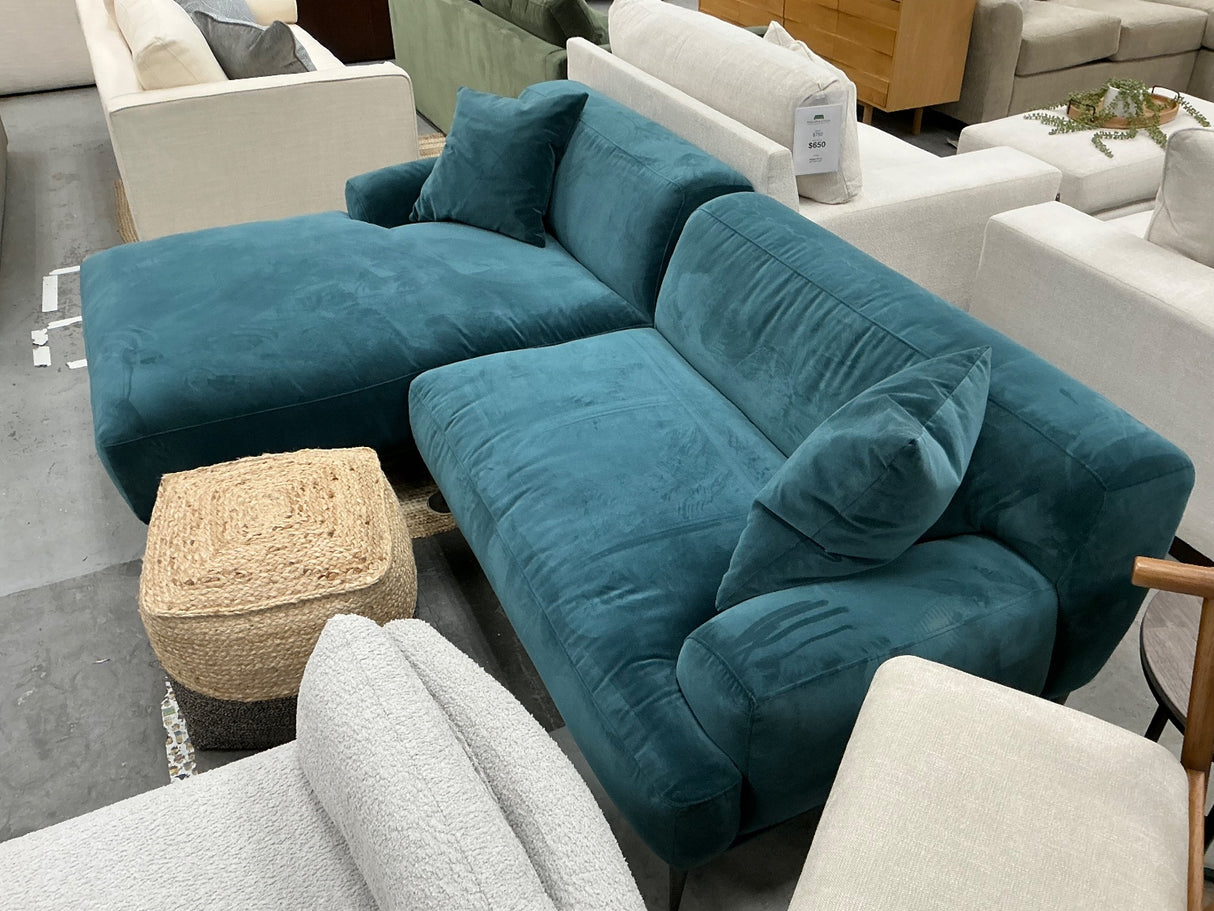 ARTICLE - Abisko Sectional w/ Chaise (Pacific Blue)