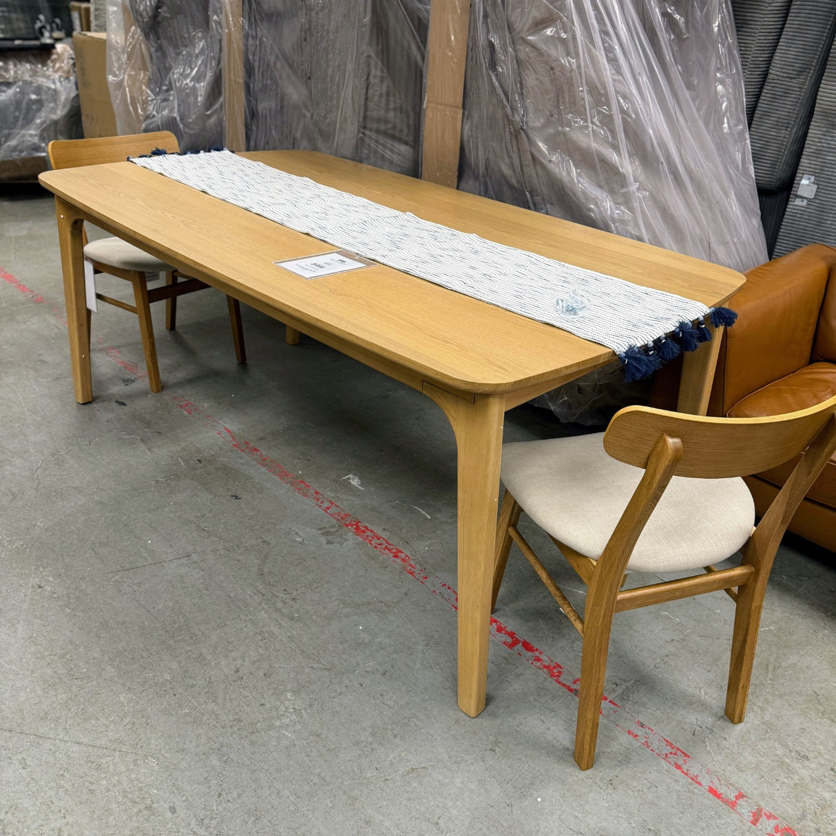 ARTICLE - Plumas Dining Table for 6 (White Oak)