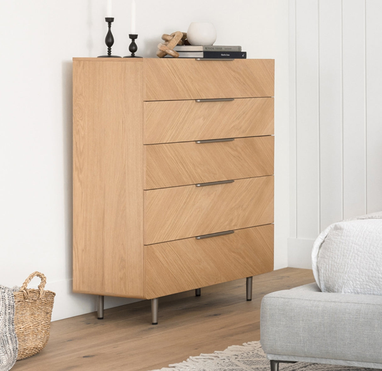 ARTICLE - Nera 5-Drawer Chest (Oak)