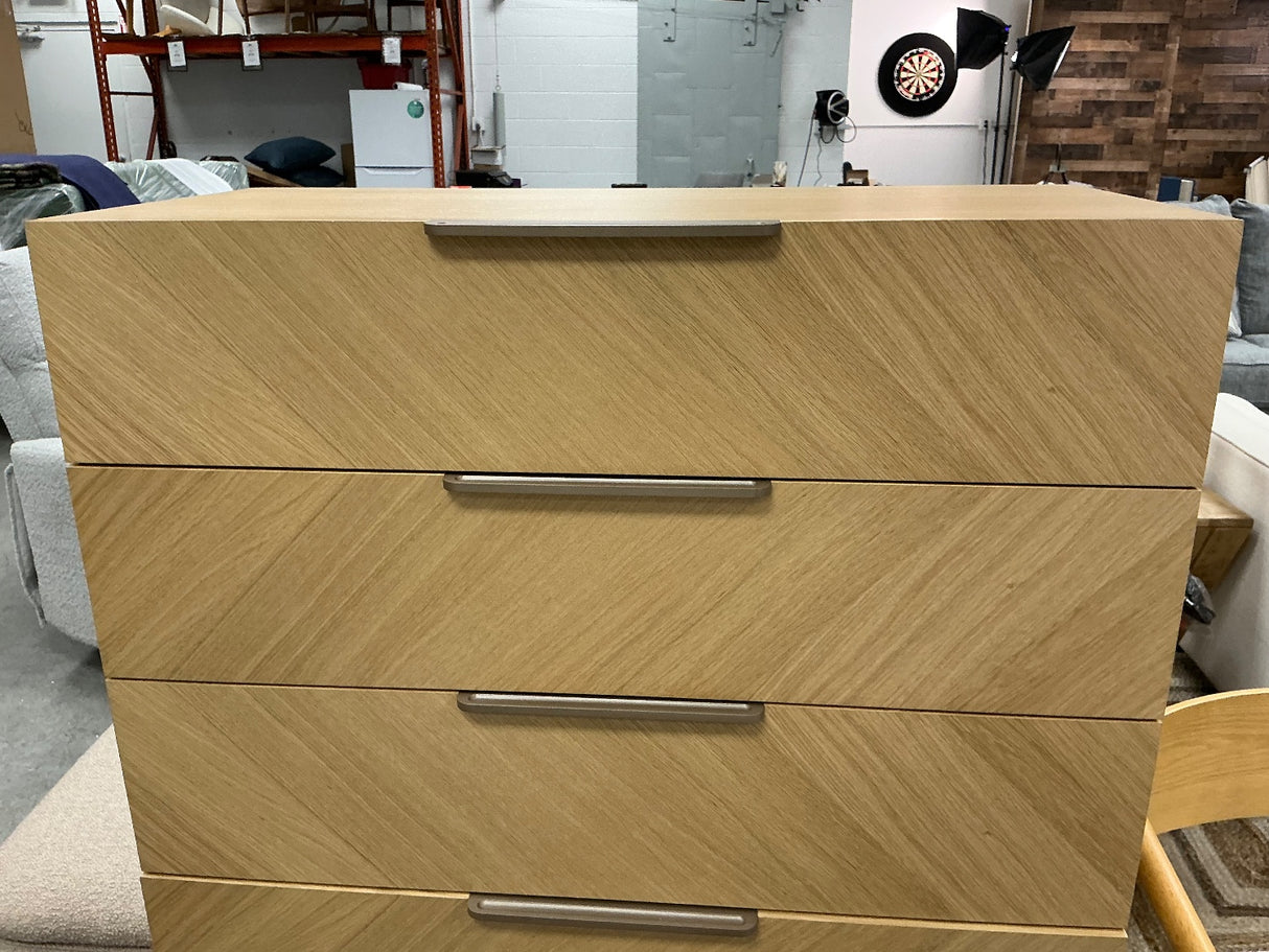 ARTICLE - Nera 5-Drawer Chest (Oak)