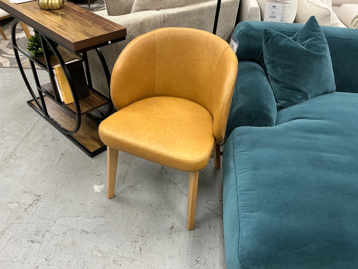 ARTICLE - Alta Armchair (Leather)