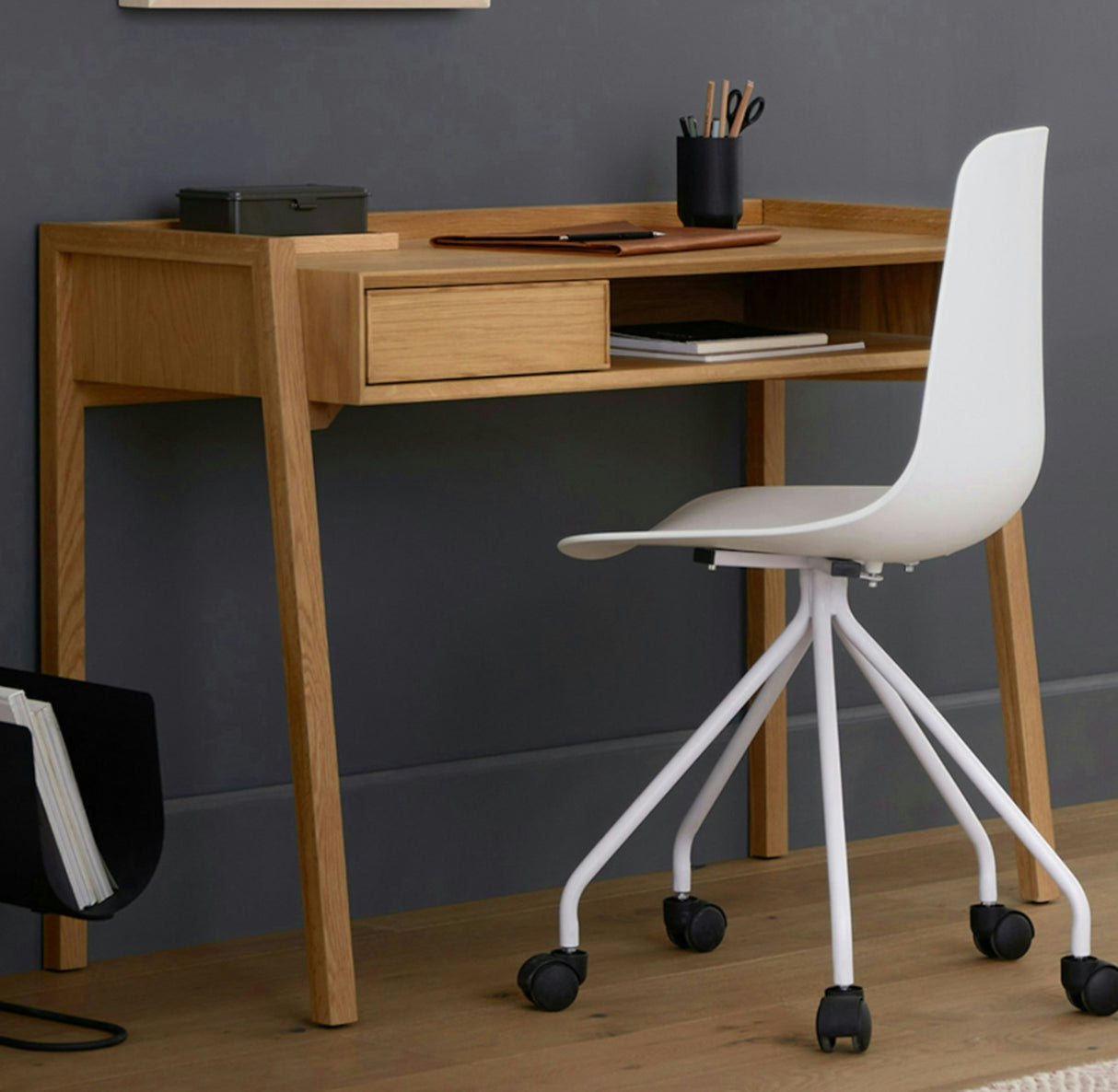 ARTICLE - Fantol Desk (Natural Oak)