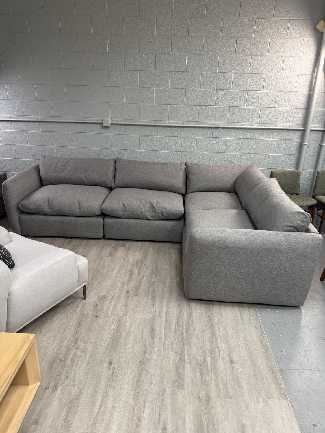 ARTICLE - Leigh 4pc Sectional (Modular)
