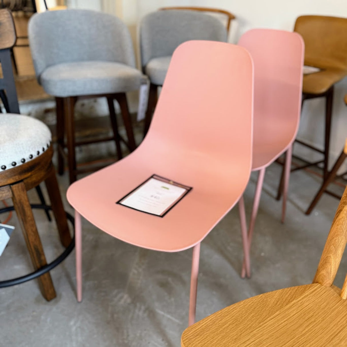 ARTICLE - Svelti Dining Chair - Dusty Pink