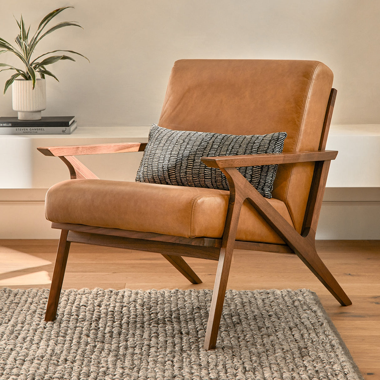 ARTICLE - Otio 26 Leather Lounge Chair - Walnut and Toscana Tan