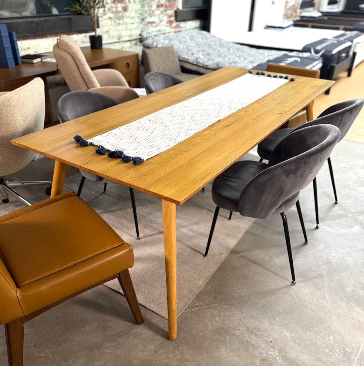 86.5" Dining Table w/Round Legs (Oak) - Pull Up A Couch