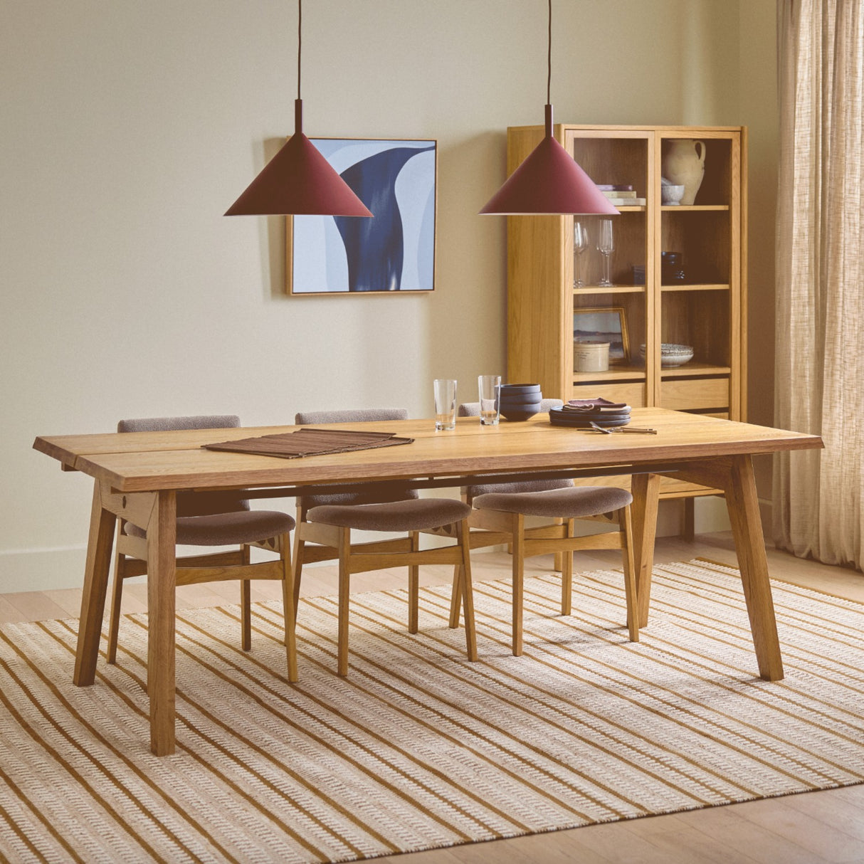 Madera Solid Wood Extendable Dining Table (Oak)