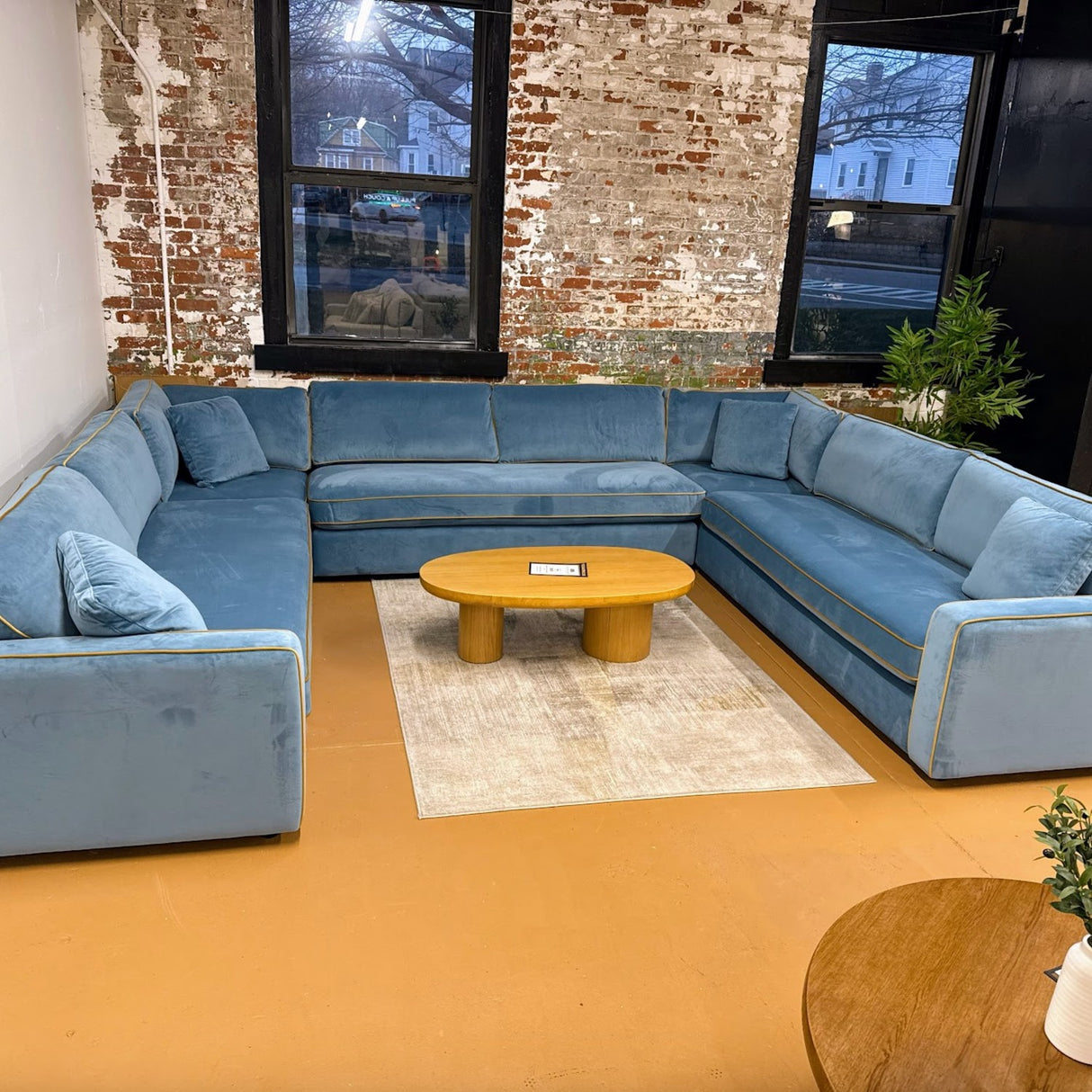 INTERIOR DEFINE - James 5-Piece Sectional (Blue Velvet)