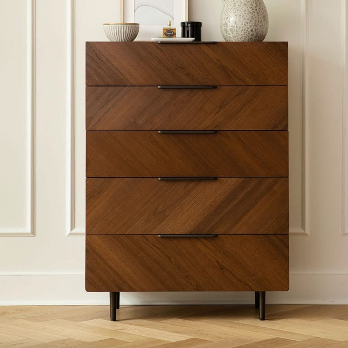 ARTICLE - Nera 5-Drawer Chest (Walnut)