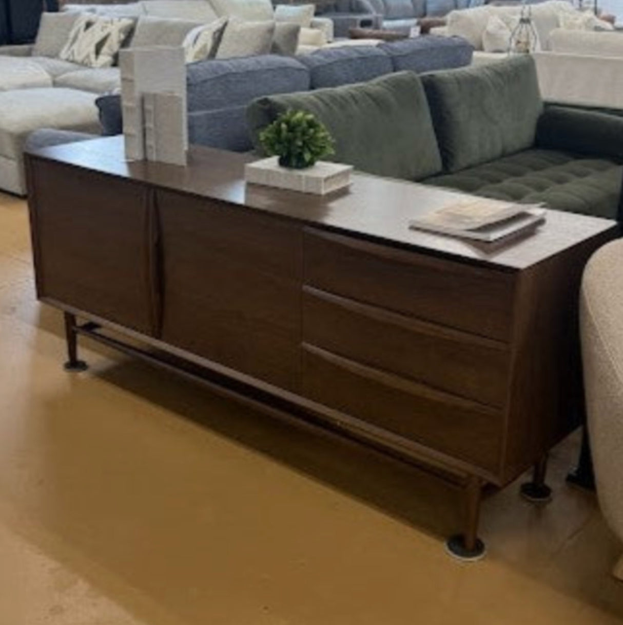 Liv Nightstand (White Oak)