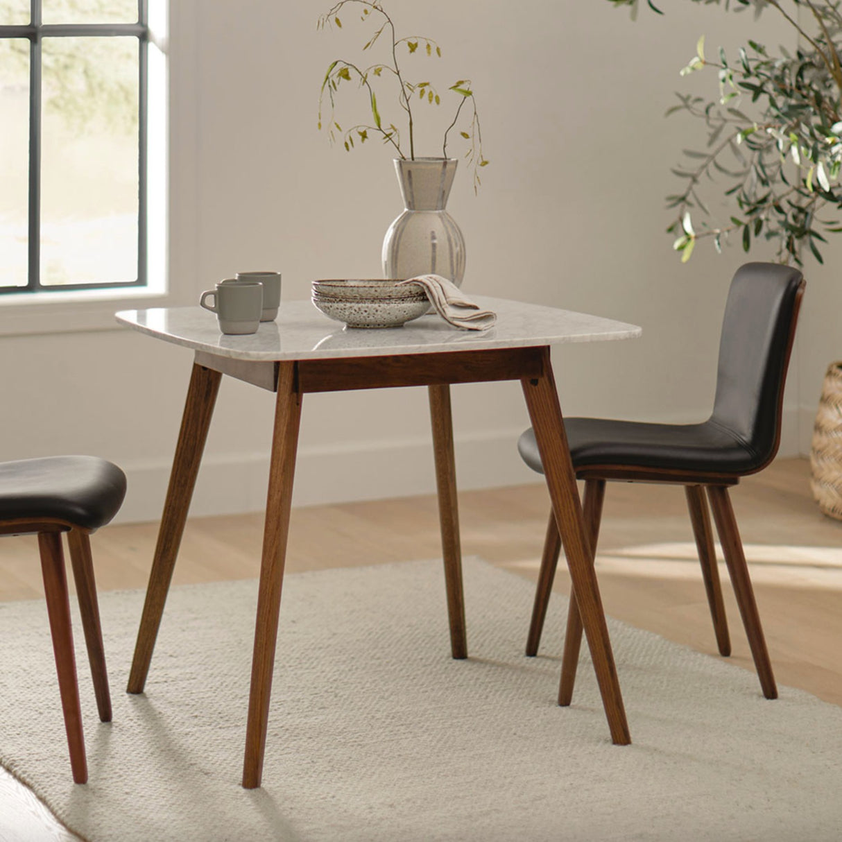 Vena Cafe Table (Marble & Walnut)