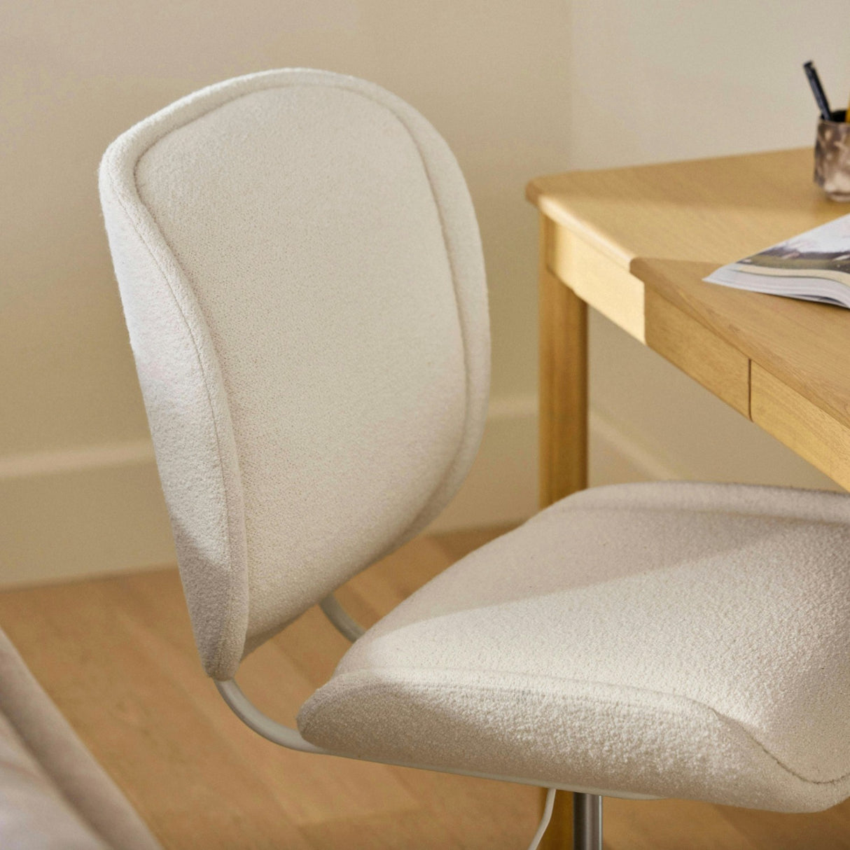 MCM-Style Office Chair (Ivory Bouclé)