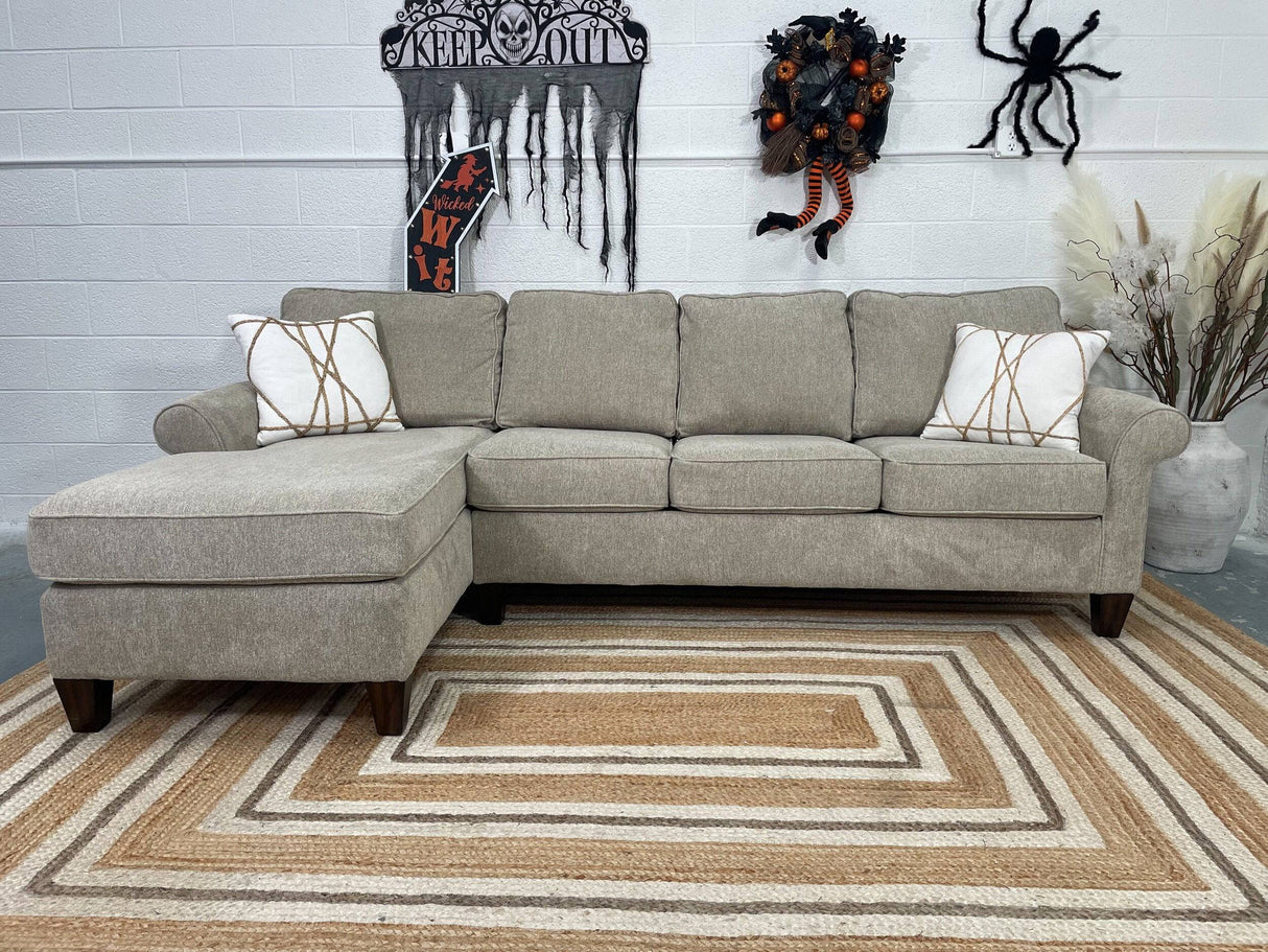 Flexsteel 2pc Sectional w/Left-Facing Chaise - Pull Up A Couch