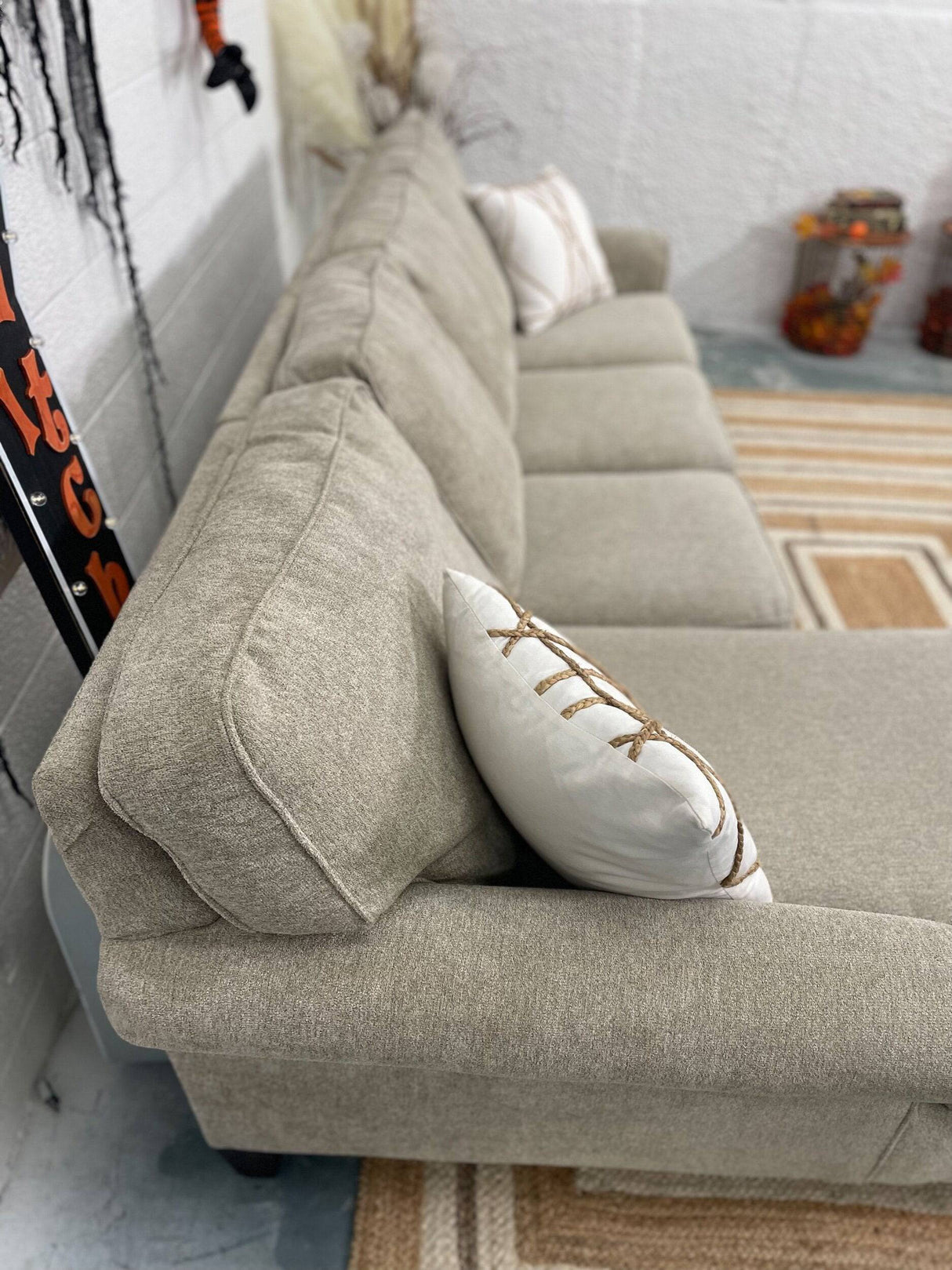 Flexsteel 2pc Sectional w/Left-Facing Chaise - Pull Up A Couch