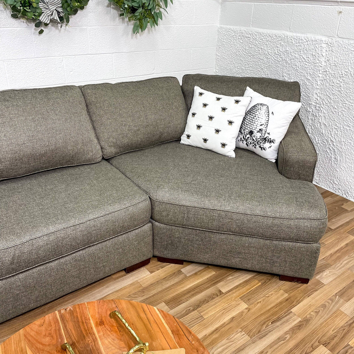 MaxHome 3pc Sectional w/Chaise and Cuddle corner - Pull Up A Couch