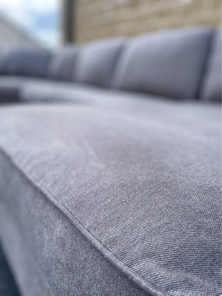 MaxHome 3pc Sectional w/chaise & cuddle corner - Pull Up A Couch