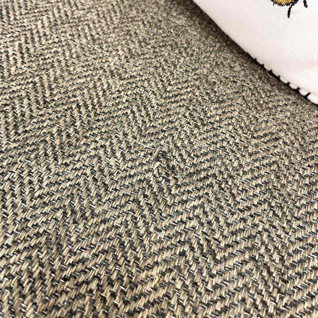 MaxHome 3pc Sectional w/Chaise and Cuddle corner - Pull Up A Couch