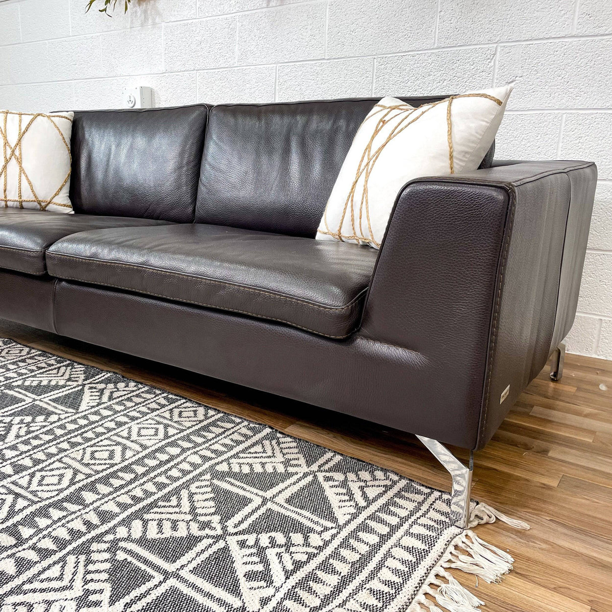 Incanto Real Italian Leather 3-seat Sofa - Pull Up A Couch