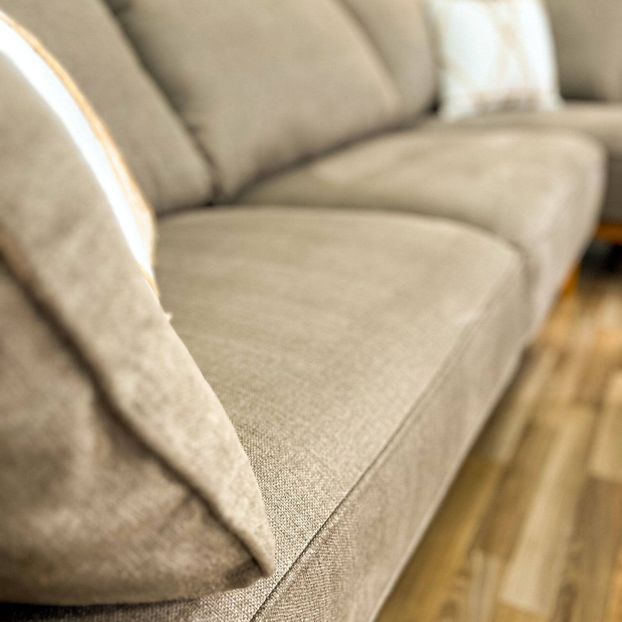 Macy’s 2 pc Sectional w/Ottoman (LIKE-NEW) - Pull Up A Couch