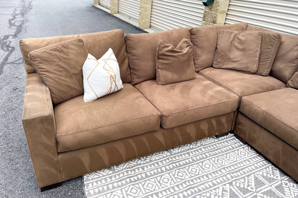 Crate & Barrel 4pc Sectional w/Chaise - Pull Up A Couch