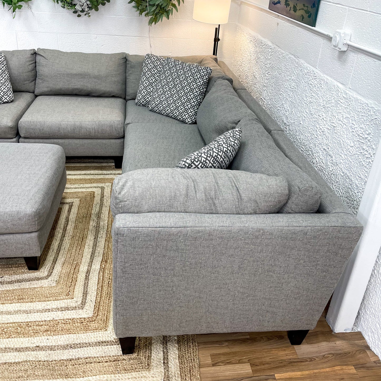 Bauhaus 6pc Modular Sectional w/Ottoman - Pull Up A Couch