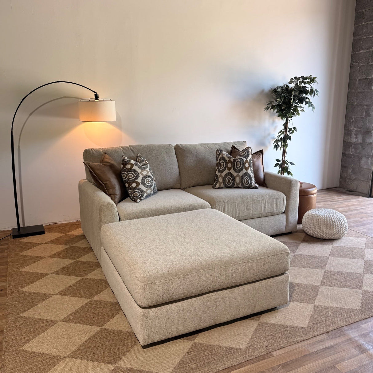 Sequoia Sectional Sofa (2pc)