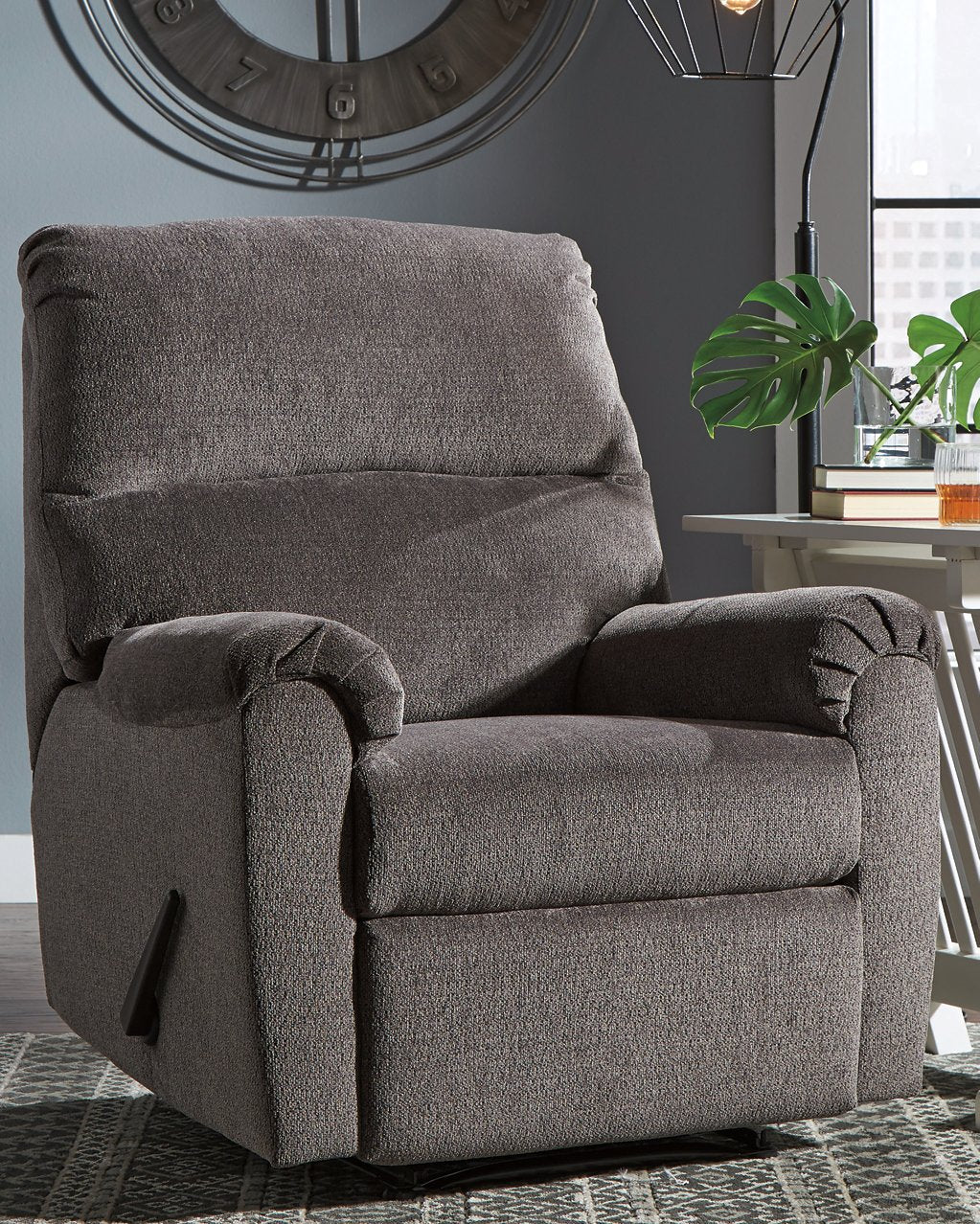 Nerviano Recliner - Pull Up A Couch