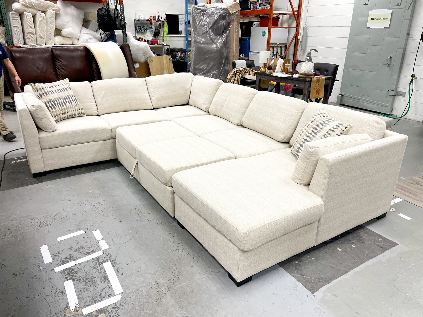 3pc Sleeper Sectional w/Storage Chaise