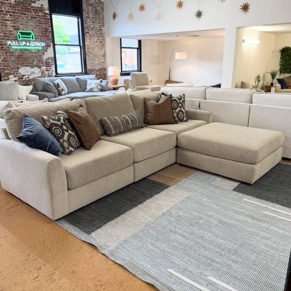 Sequoia Sectional w/ Chaise (3pc + Ottoman)
