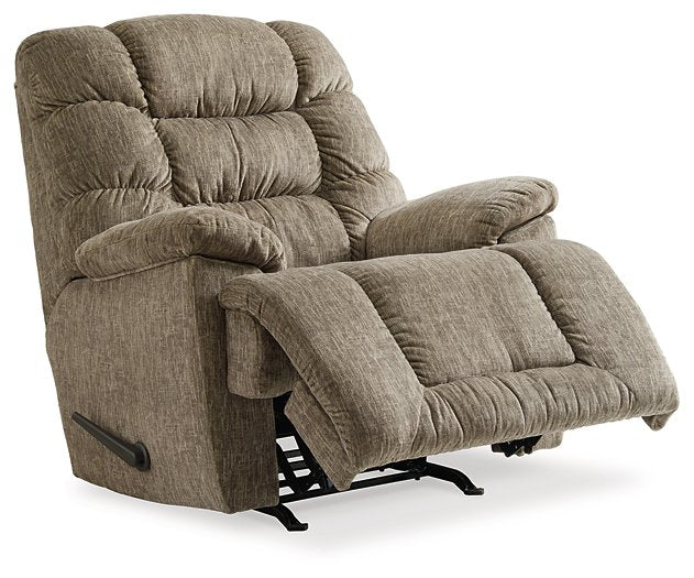 Bridgtrail Recliner - Pull Up A Couch