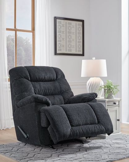 Bridgtrail Recliner - Pull Up A Couch