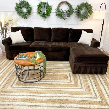 Rowe 2pc Sectional w/Chaise - Pull Up A Couch