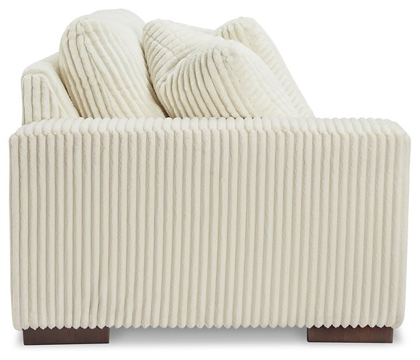 Lindyn Sectional - Pull Up A Couch