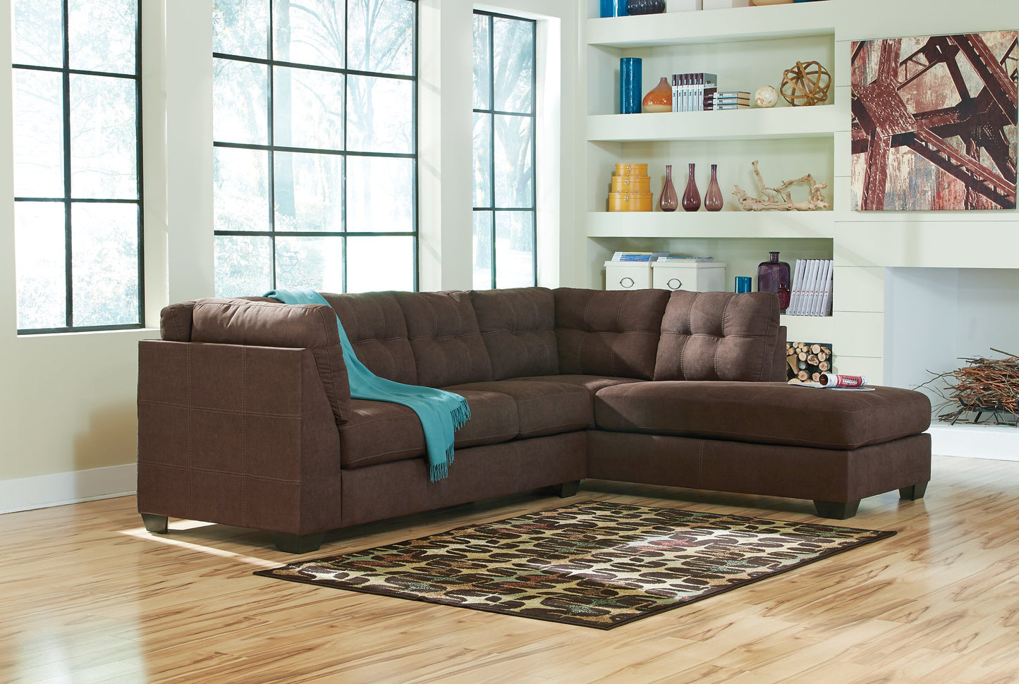 Maier 2-Piece Sectional with Chaise - Pull Up A Couch