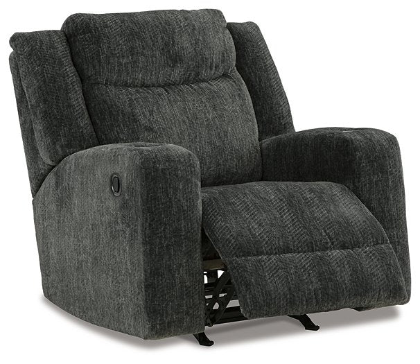 Martinglenn Recliner - Pull Up A Couch