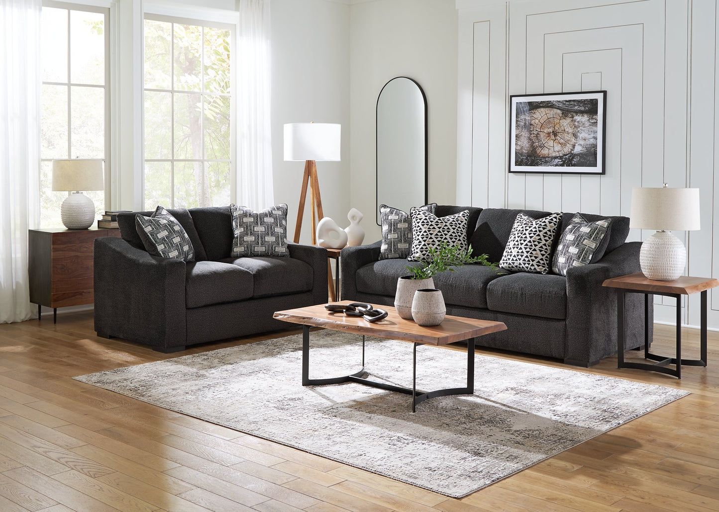 Wryenlynn 2-Piece Living Room Set