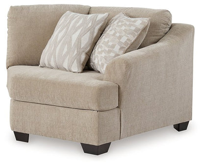 Brogan Bay 3-Piece Sectional with Cuddler - Pull Up A Couch