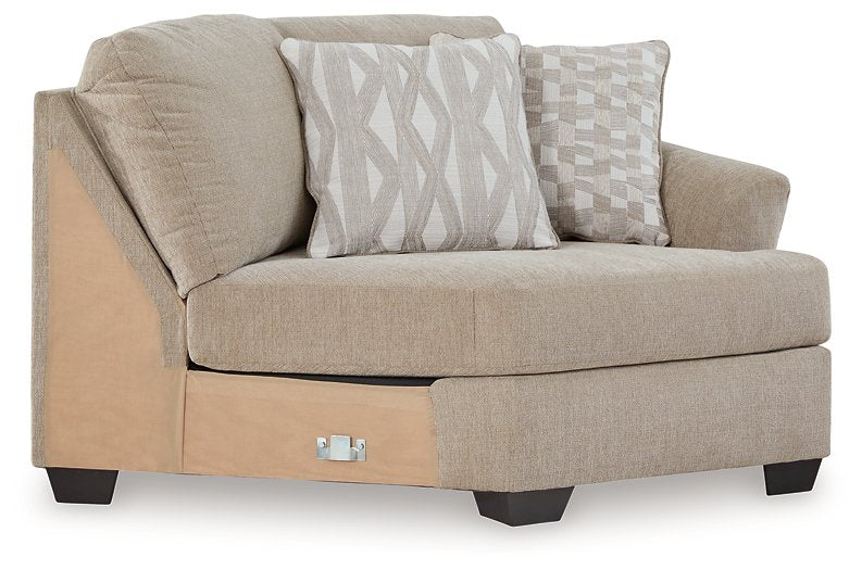 Brogan Bay 3-Piece Sectional with Cuddler - Pull Up A Couch