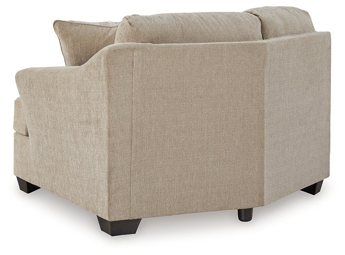 Brogan Bay 3-Piece Sectional with Cuddler - Pull Up A Couch