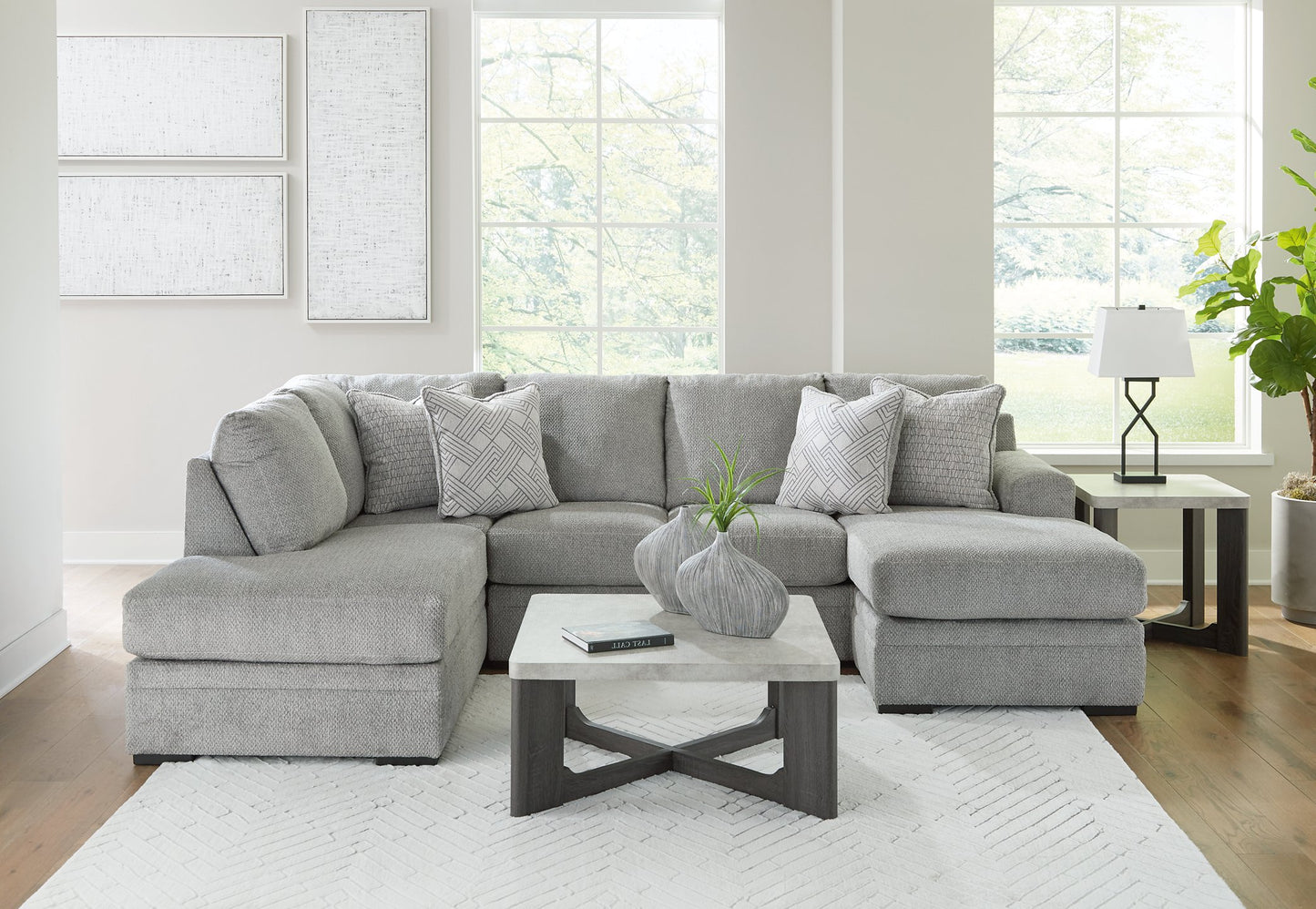 Casselbury 2-Piece Sectional with Chaise - Pull Up A Couch