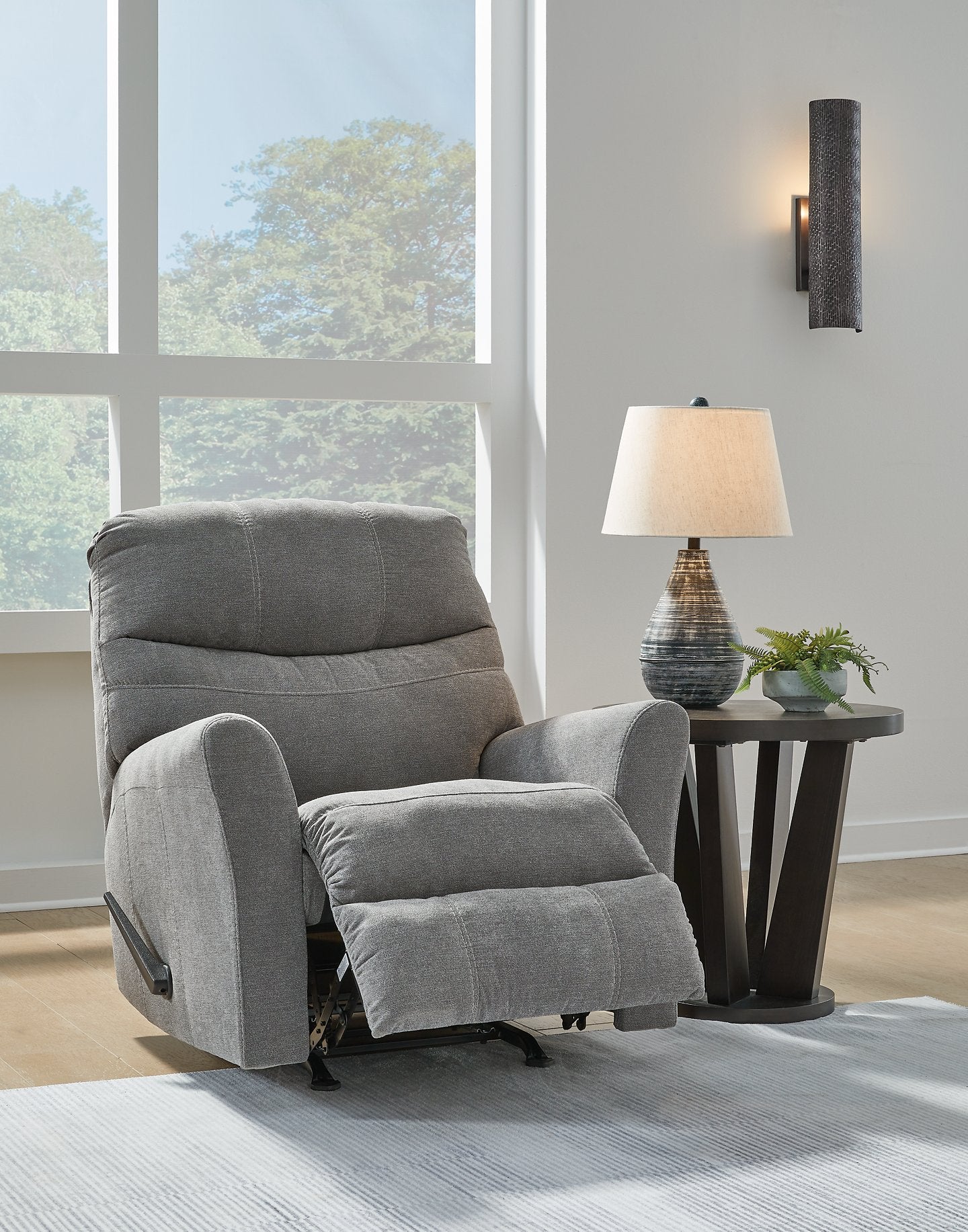 Marleton Recliner - Pull Up A Couch