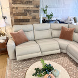 Salerno Power Reclining Sectional (5pc)