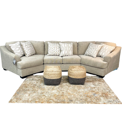 Brogan Bay 3-Piece Sectional with Cuddler