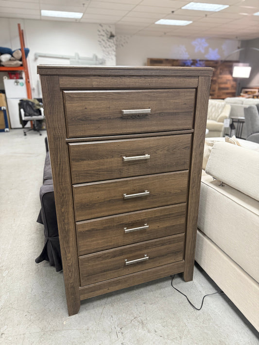 Juararo Chest of Drawers (Pre-Owned)