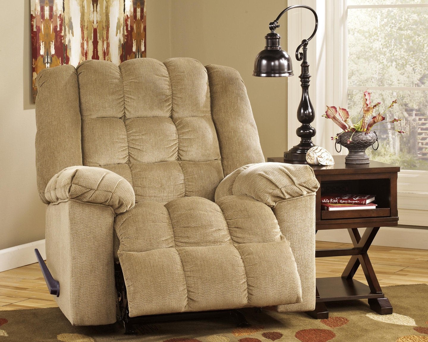 Ludden Recliner - Pull Up A Couch