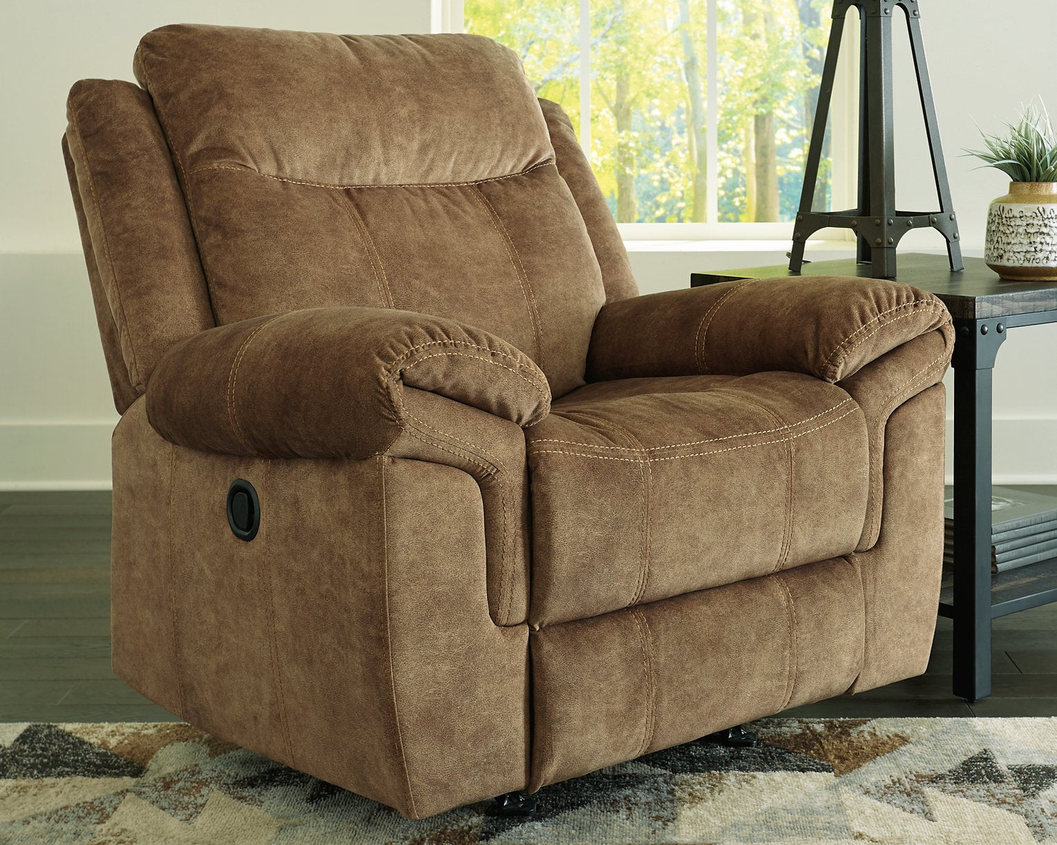 Huddle-Up Recliner - Pull Up A Couch