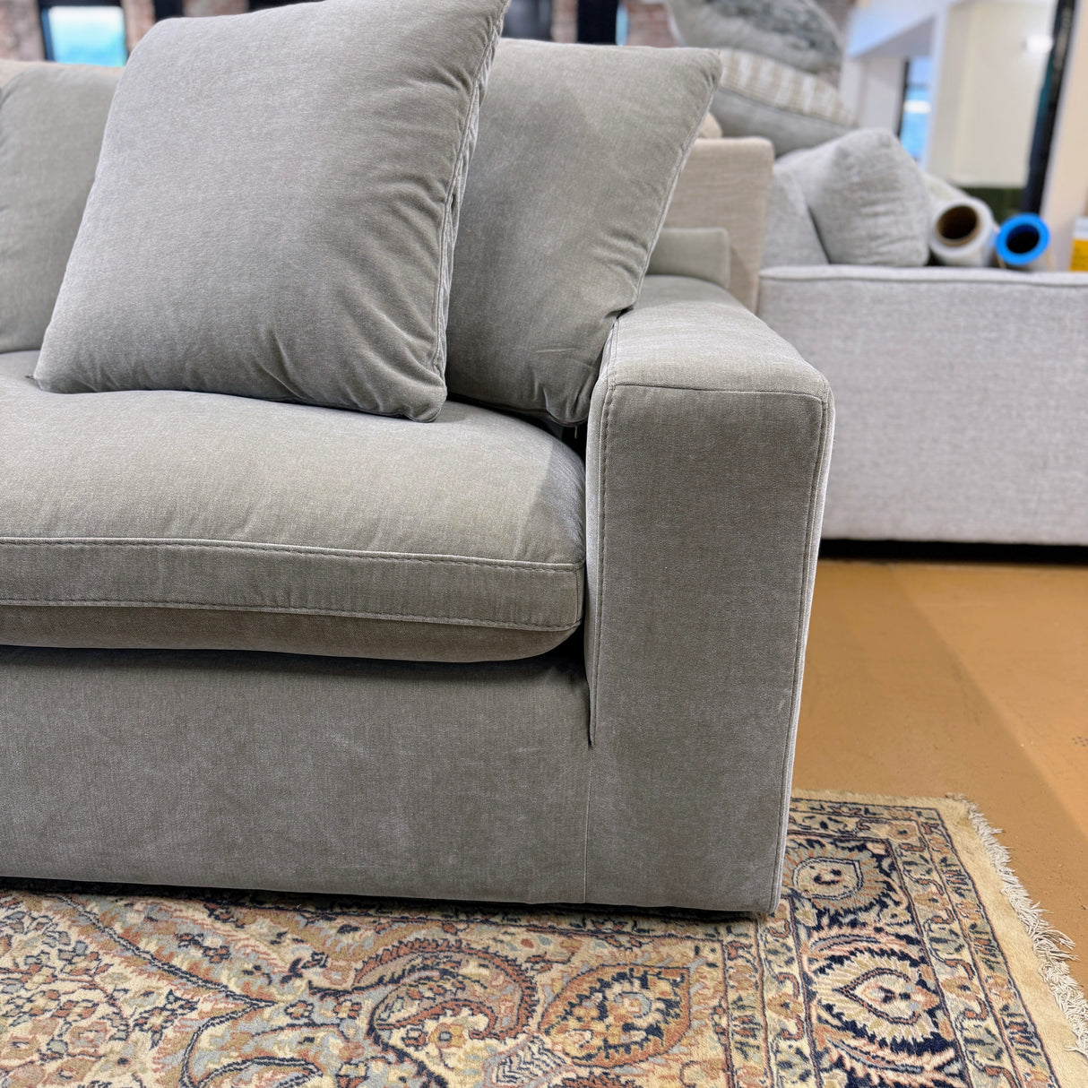 Nova Cloud Oversized Chair