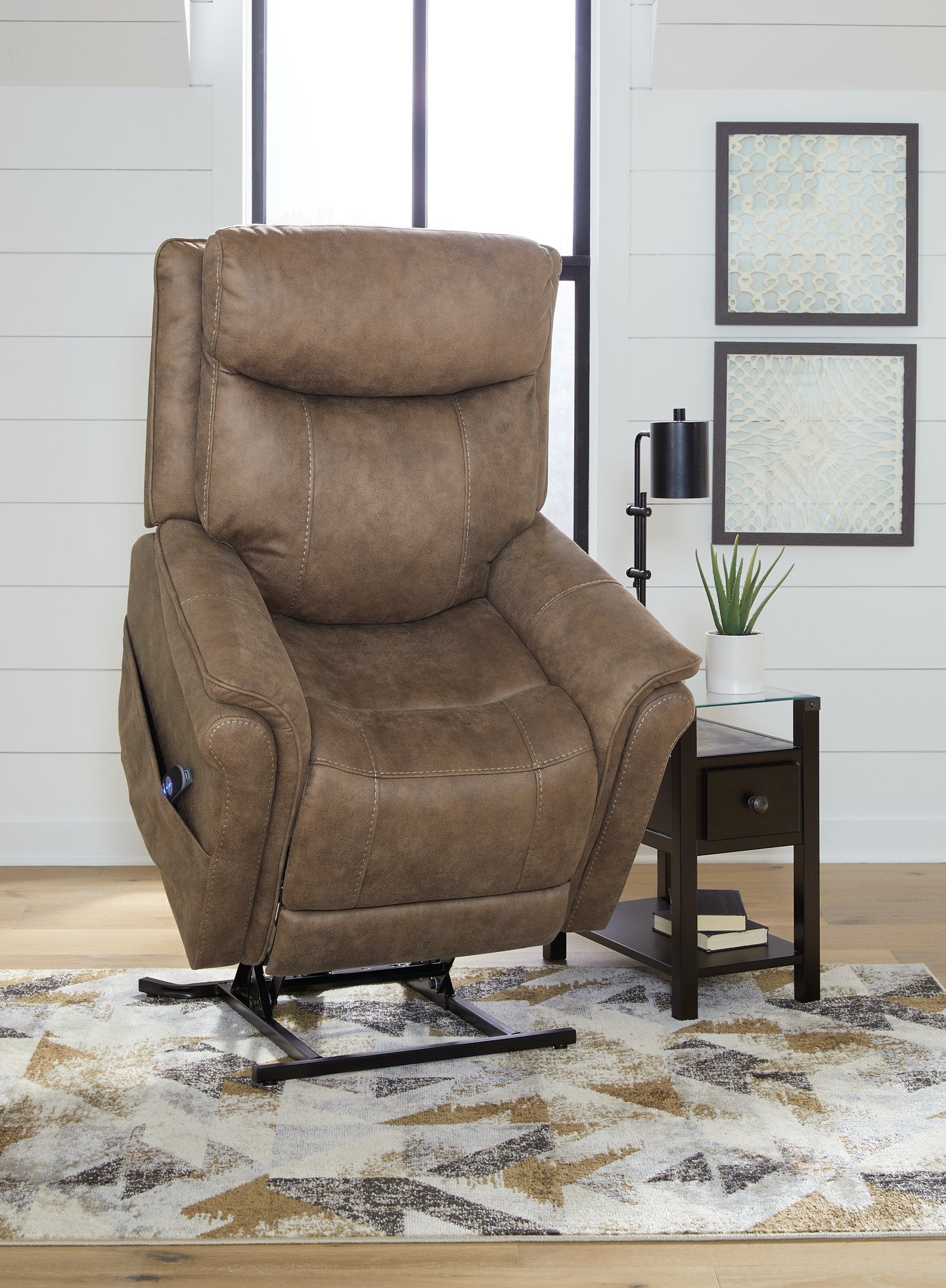 Lorreze Power Lift Chair - Pull Up A Couch